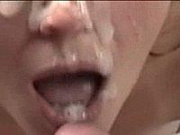 Sperma voll ins Gesicht gewichst - Privates Abspritzen Video