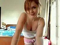 Geiles Mdchen privat vor ihrer Webcam