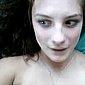 Geile Studentin privat vor ihrer Webcam