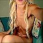 Geiles blondes Luder verwhnt sich vor ihrer Webcam